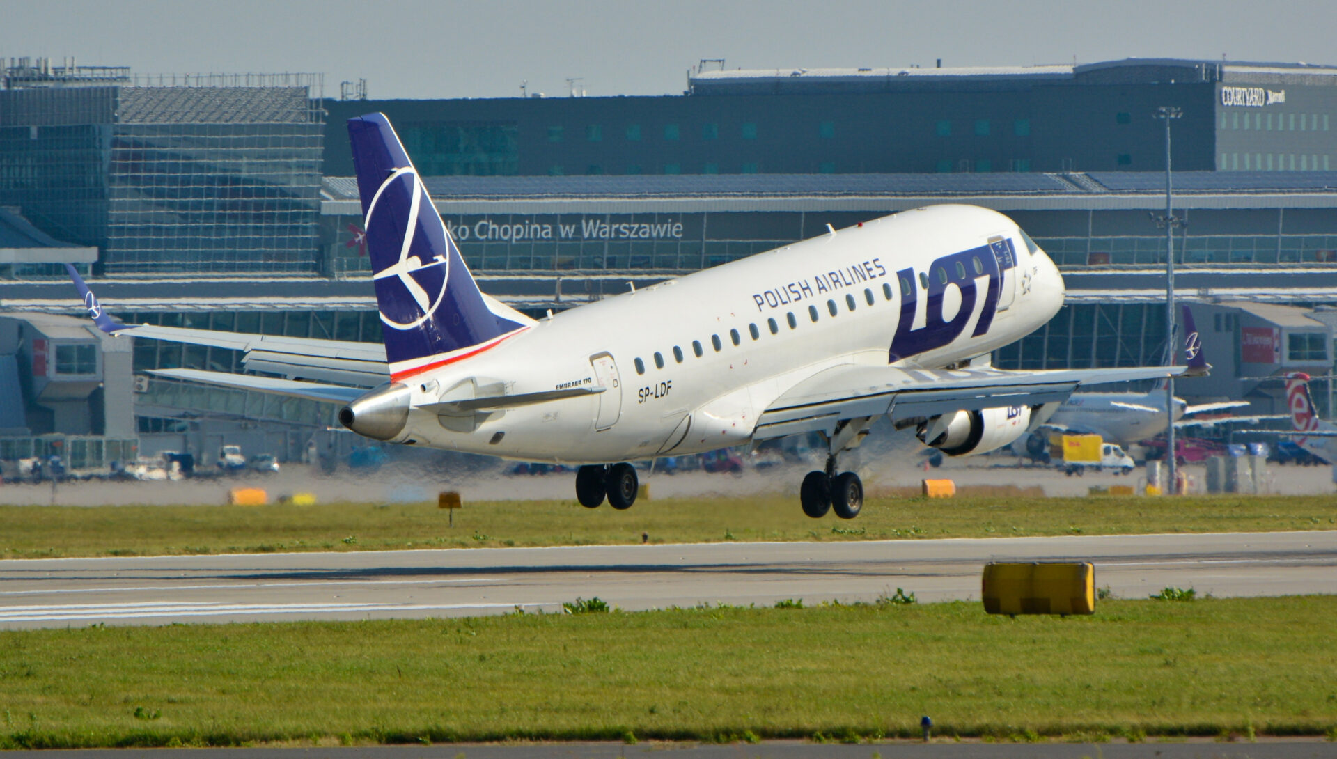 LOT Polish Airlines has launched an information campaign for Poles planning to visit the U.S.