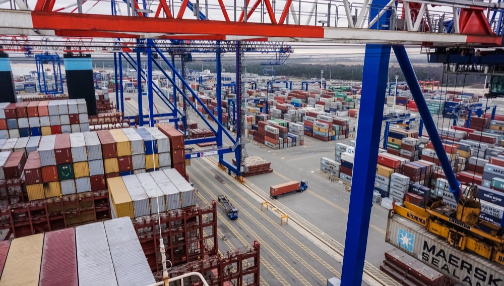 Poland’s largest container port sold to Singapore-led consortium
