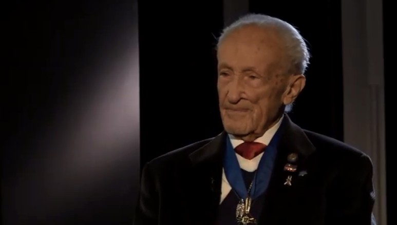 Edward Mosberg holocaust survivor: 