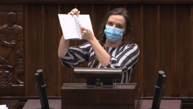 MP of the opposition tears out pages from the constitution in the Polish Sejm