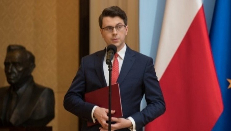 The Polish government has approved the European Union's (EU) highest court's decision to cut the daily fine imposed on Poland over its alleged failure to comply with rule-of-law standards.