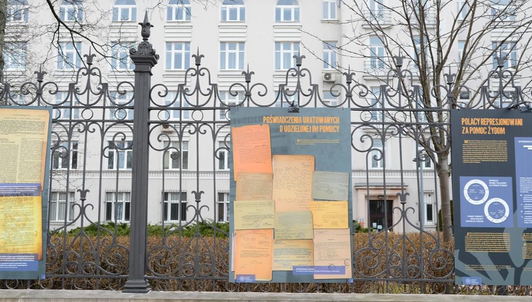 Outdoor exhibition ‘Poles who rescued Jews during World War II’