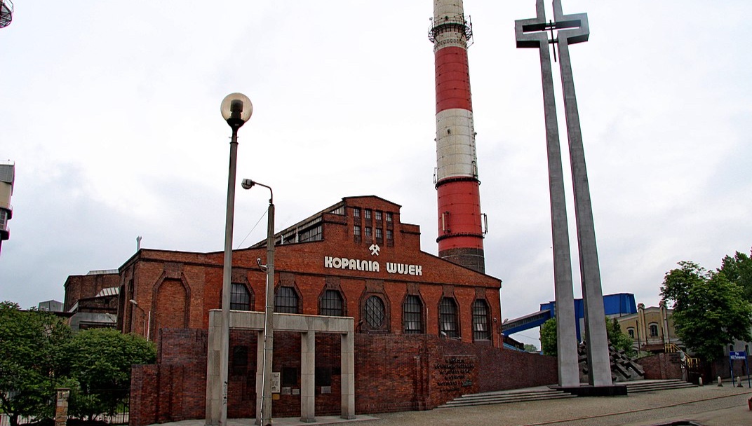 A five-meter-high lamp commemorates the miners from the Wujek coal mine