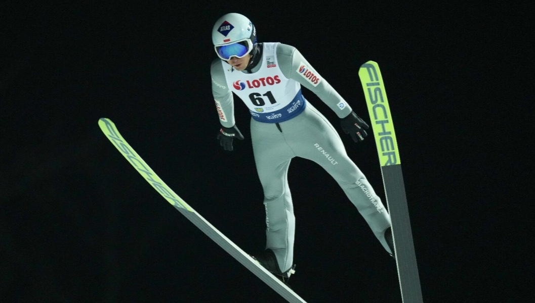 Kamil Stoch on the podium in Klingenthal!