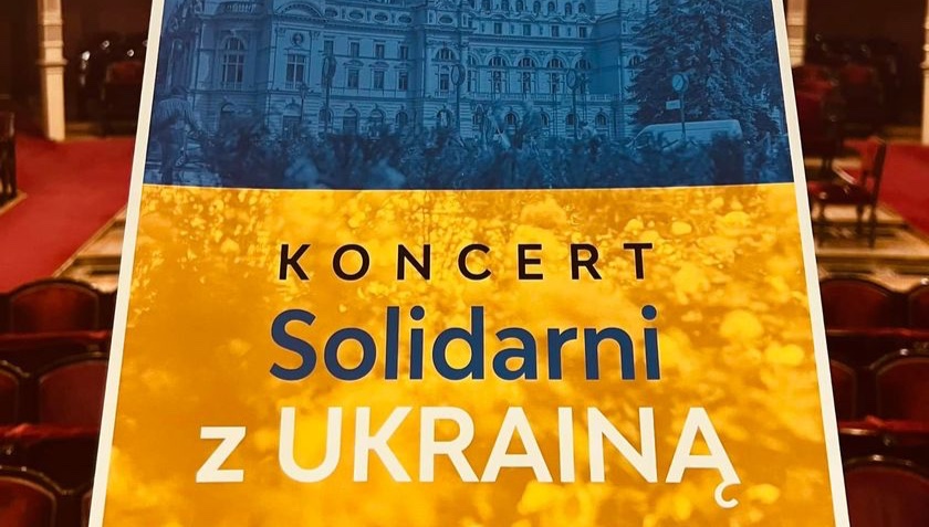 Fundraising concert for Ukraine in a Cracovian theatre