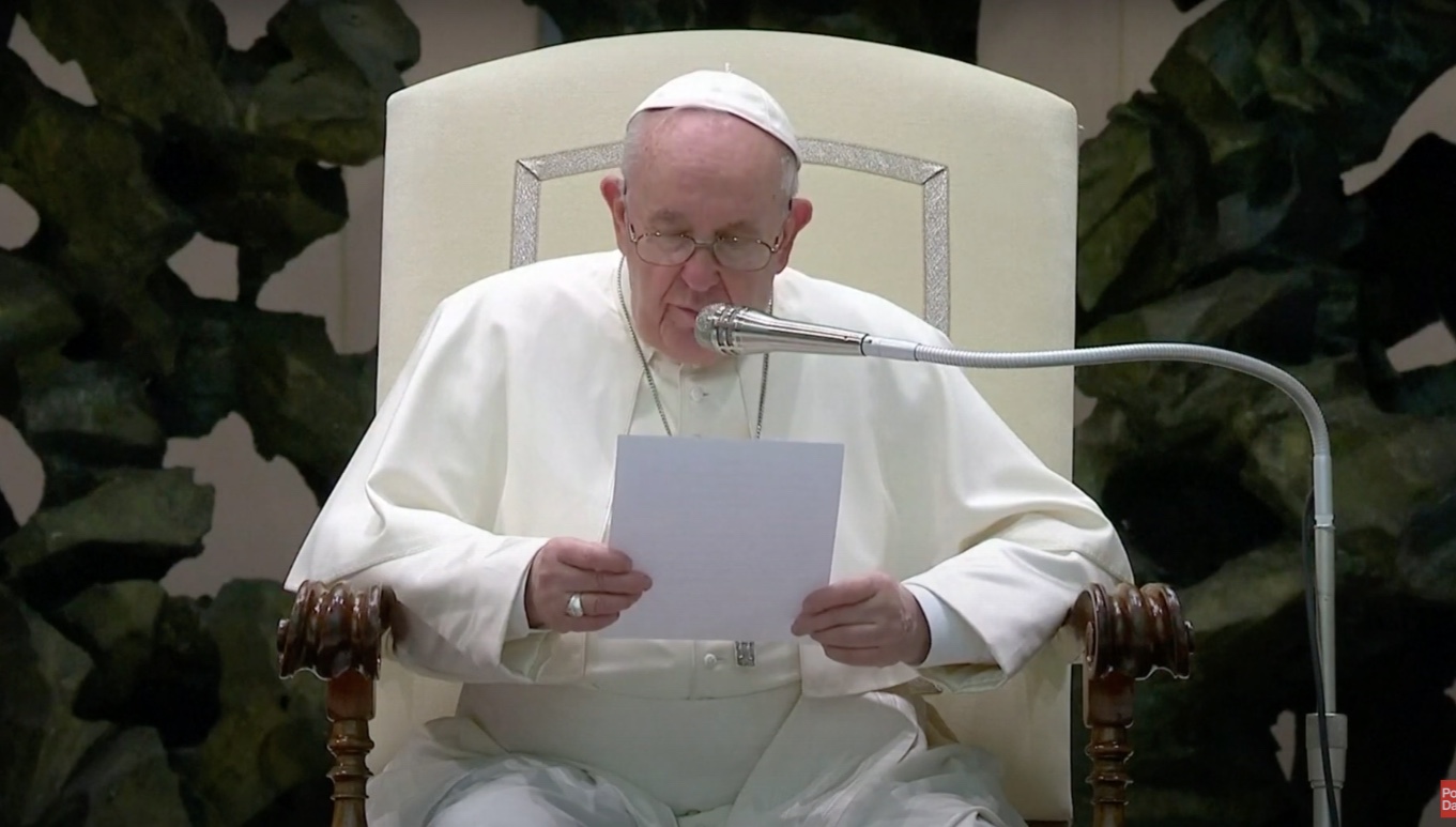 Pope Francis prays for peace [VIDEO]