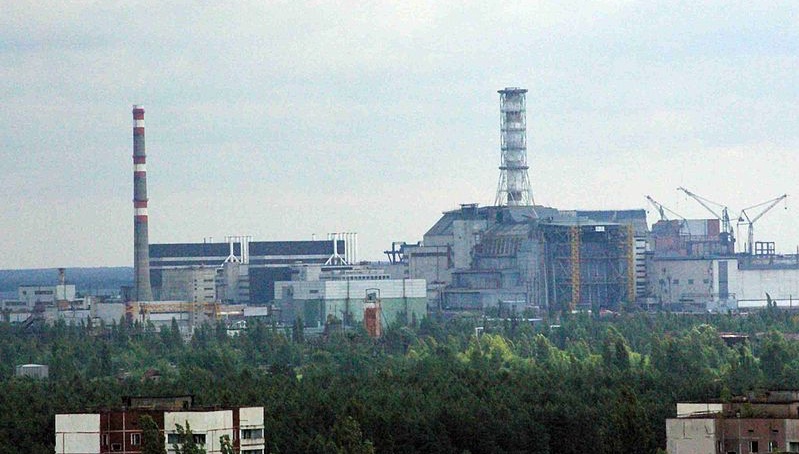 The Russians start to withdraw from Chernobyl. Panic after the first signs of radiation sickness