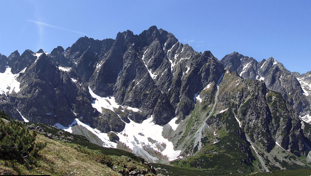 Polish tourist dies after fall in the High Tatra Mountains