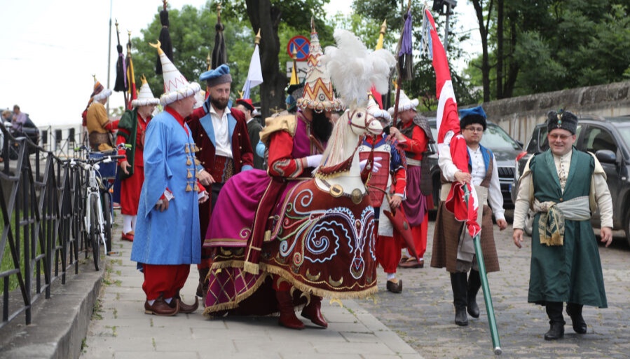 Lajkonik Festival in Kraków [GALLERY]