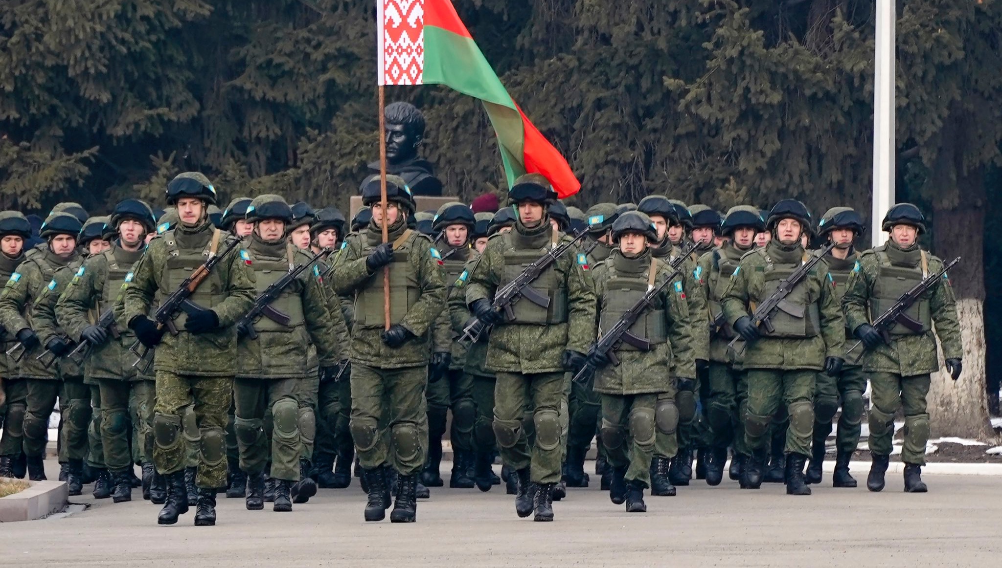 Lukashenko is organising a gathering of soldiers by the Ukrainian border. Will there be a provocation?