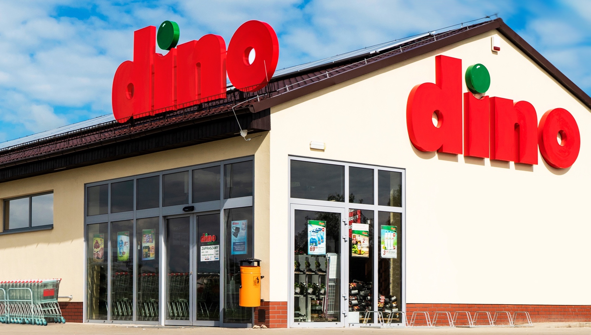 The chain of Dino shops challenges its competitors. The company of the richest Pole has already overtaken the German giant