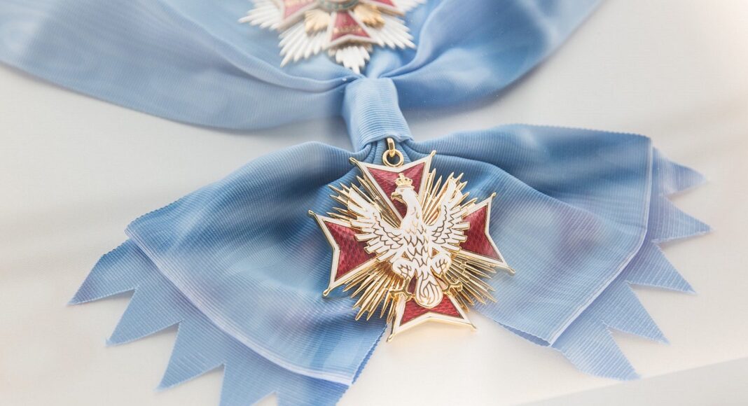 Order of the White Eagle for the founders of the Workers' Defence Committee
