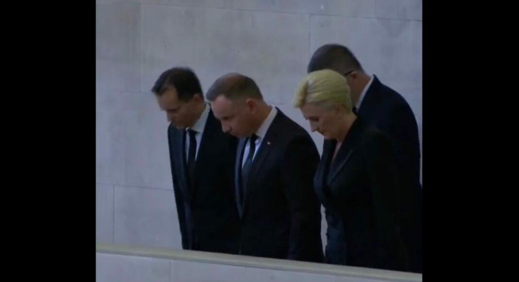 Polish president paid tribute to the late Queen Elizabeth II