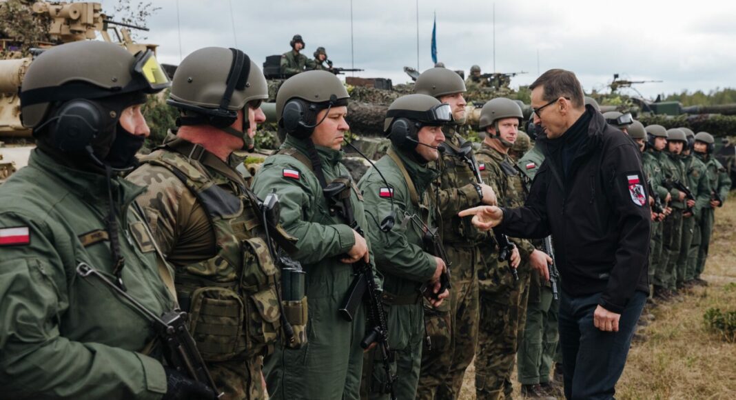 Mateusz Morawiecki, the Polish prime minister, has asked the country's security services to prepare a comprehensive report on three Spanish divers who were rescued from the sea near the port of Gdansk over the weekend.