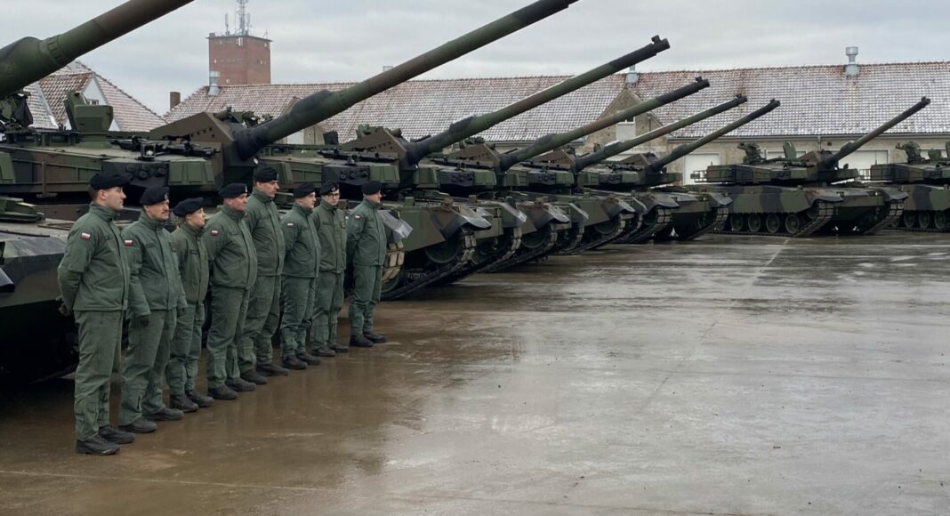 First K2 tanks handed over to Polish Army soldiers