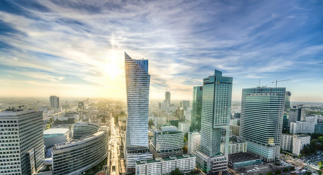 Poland's GDP is expected to fall by 0.3 per cent in Q1 2023. However, the Polish economy will return to a growth path from Q2 onwards, and GDP for the whole of 2023 will be 1.2 per cent higher than in 2022, according to a report by the Polish Economic Institute (PIE).