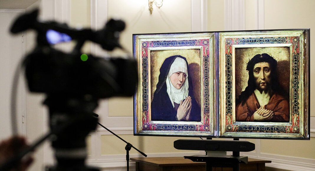 Spanish museum returns two 15th-century paintings looted by Nazi Germany to Poland
