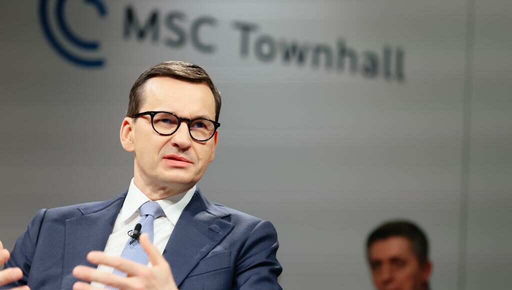 Polish Prime Minister Urges Rectification of Air-Defence 