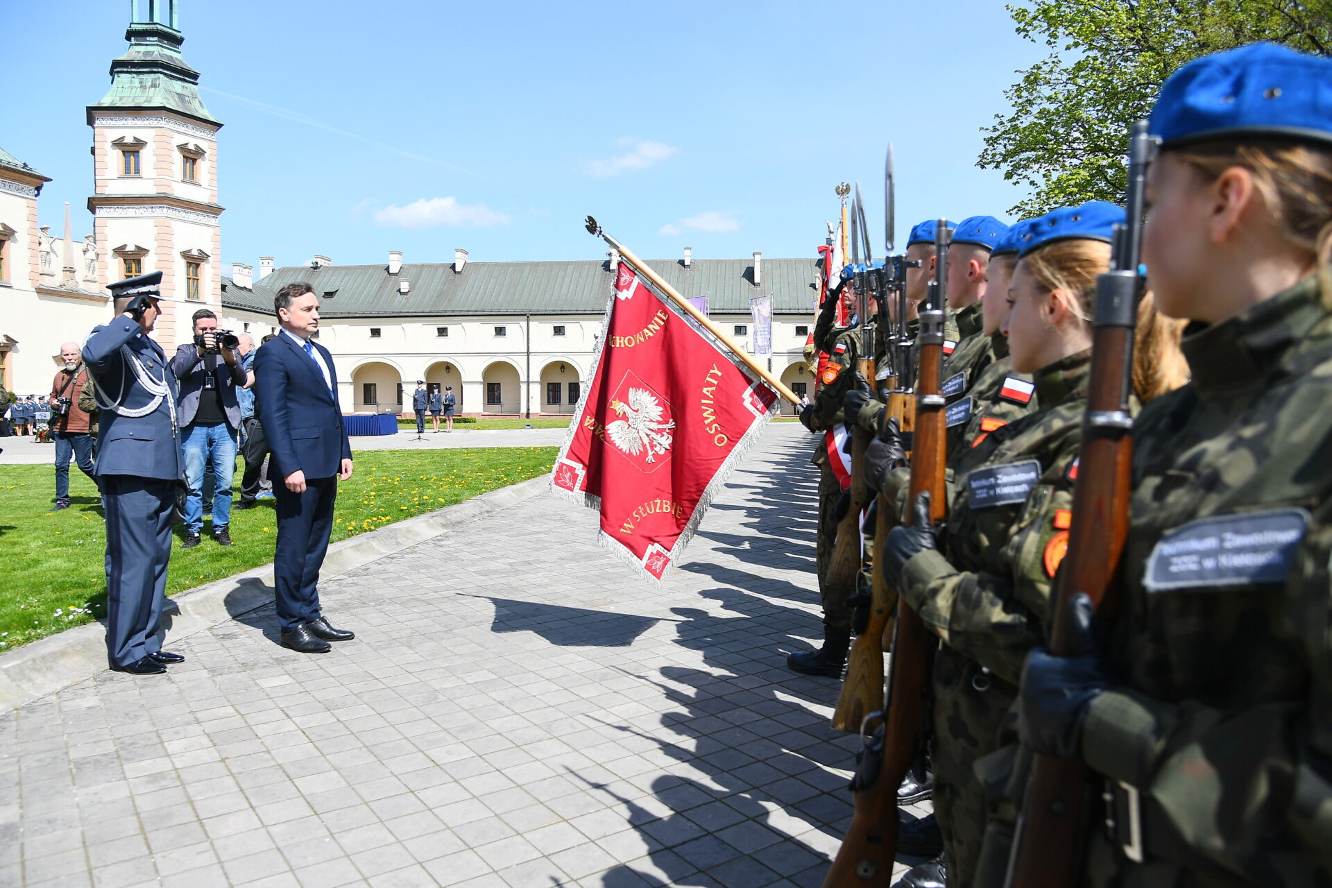 Minister of Justice honors exemplary service of Prison Officers in Kielce with Flag Presentation Ceremony