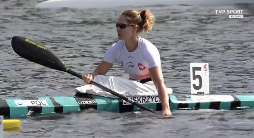 Justyna Iskrzycka Secures Silver Medal in K1 1000m Race at World Canoeing Championships