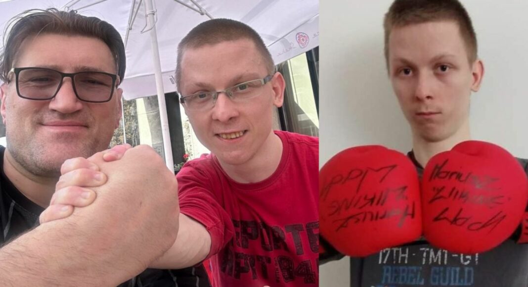 Mariusz Wach met with Kamil at the end of April. Earlier, he donated gloves with a signature for the auction.