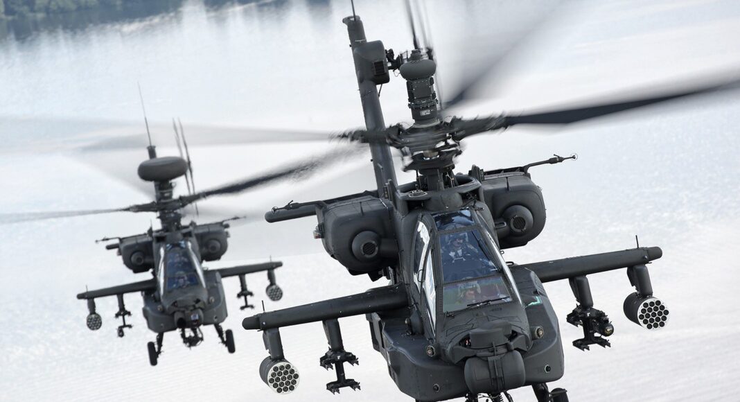Polish Pilots Conduct Training Flights on Apache Helicopters at Fort Novosel