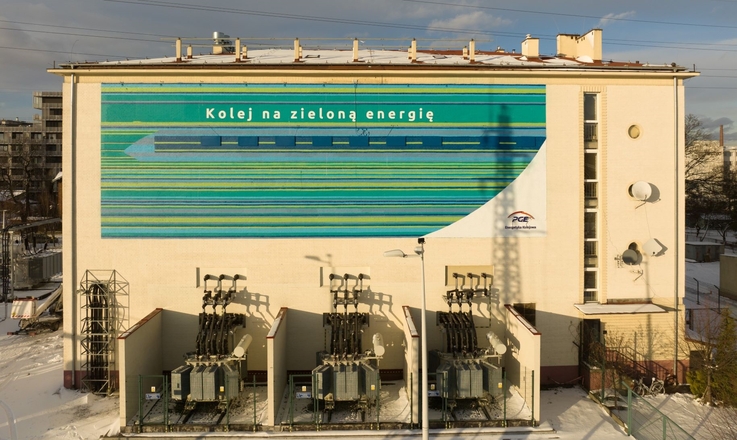 PGE Railway Electrification Unveils Green Energy Mural at Warsaw West ...