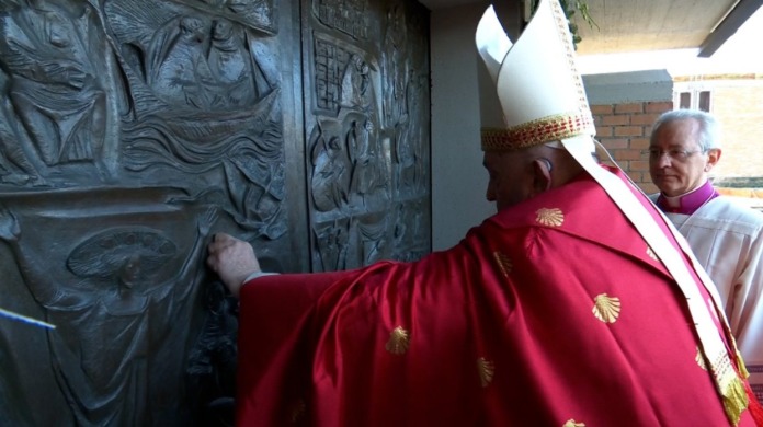 Pope Francis Opens Holy Door at Roman Prison in Historic Gesture