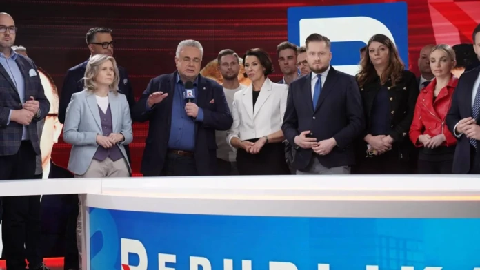 TV Republika claims it won’t stop broadcasting.