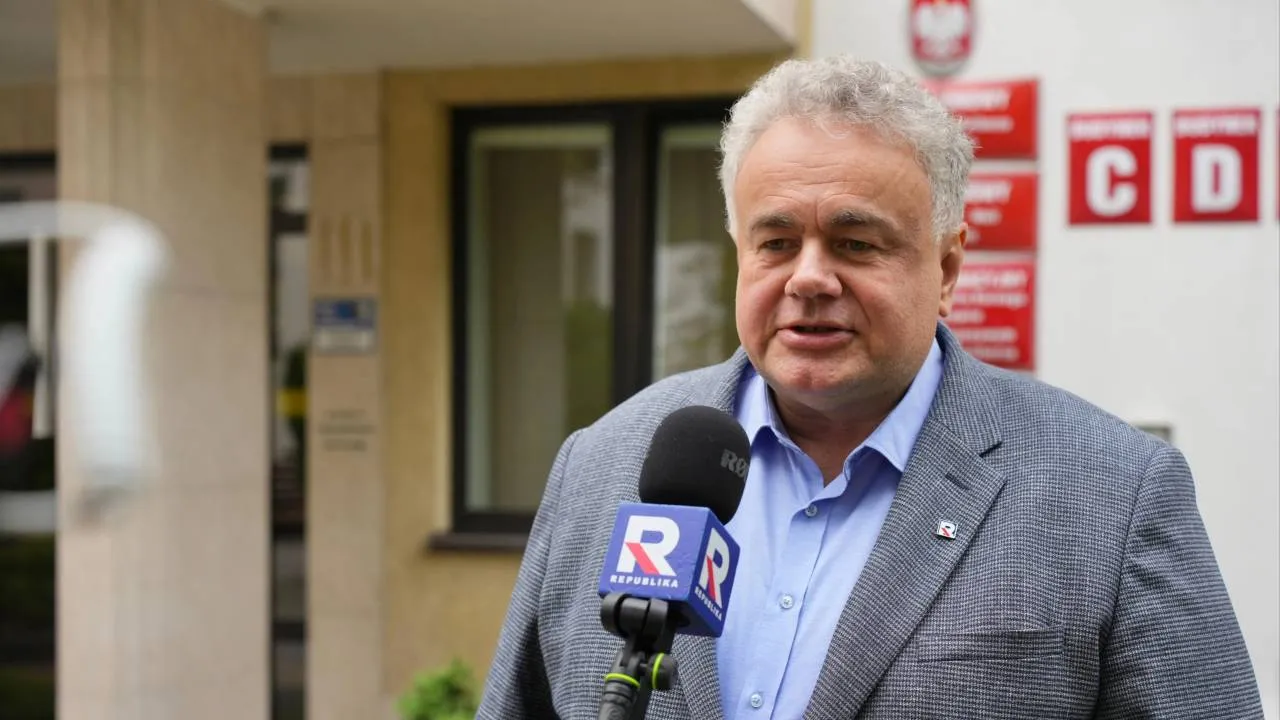 Eine weitere Anhörung zwischen Grodzki und Sakiewicz. „Die Untersuchung ...